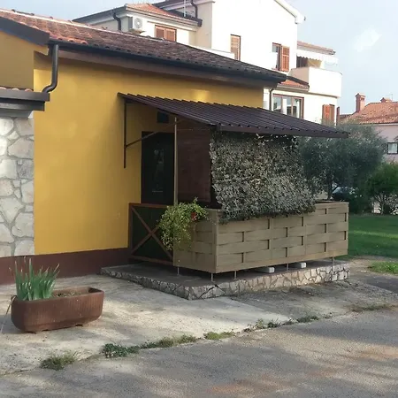 Apartments Ingrid Novigrad Istria Exterior foto
